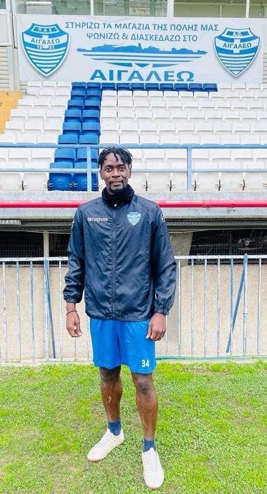 The Sierra Leone experience midfielder John Kamara with his new club kit