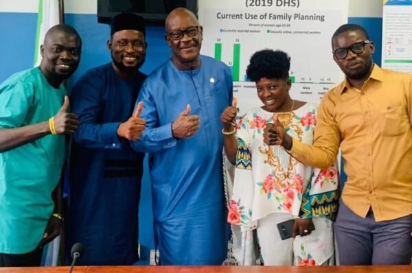 Minister Interacts With Reporters Network