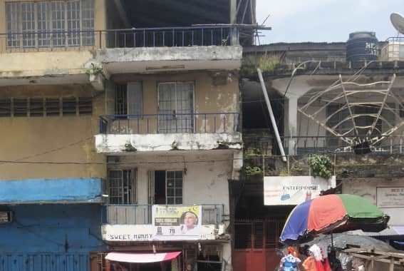 Malama Thomas Street including many streets in the capital Freetown has lots of derelict buildings not been 
supervised by State assets authorities for fear of potential disasters of collapse.